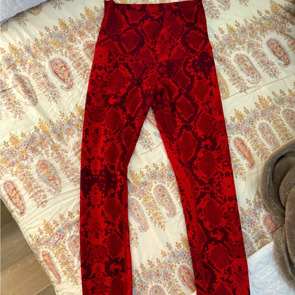 Lululemon Red Snake Skin HR leggings size 6